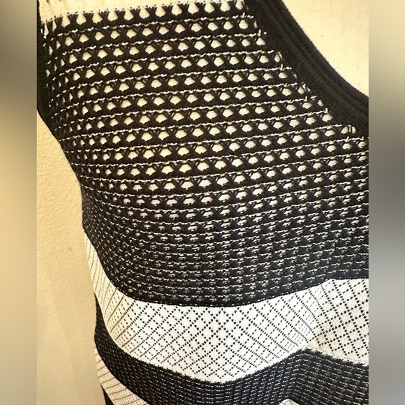 St. John Sport Collection black/white Pointelle Mesh Knit Stripe Dress,small - Picture 6 of 12